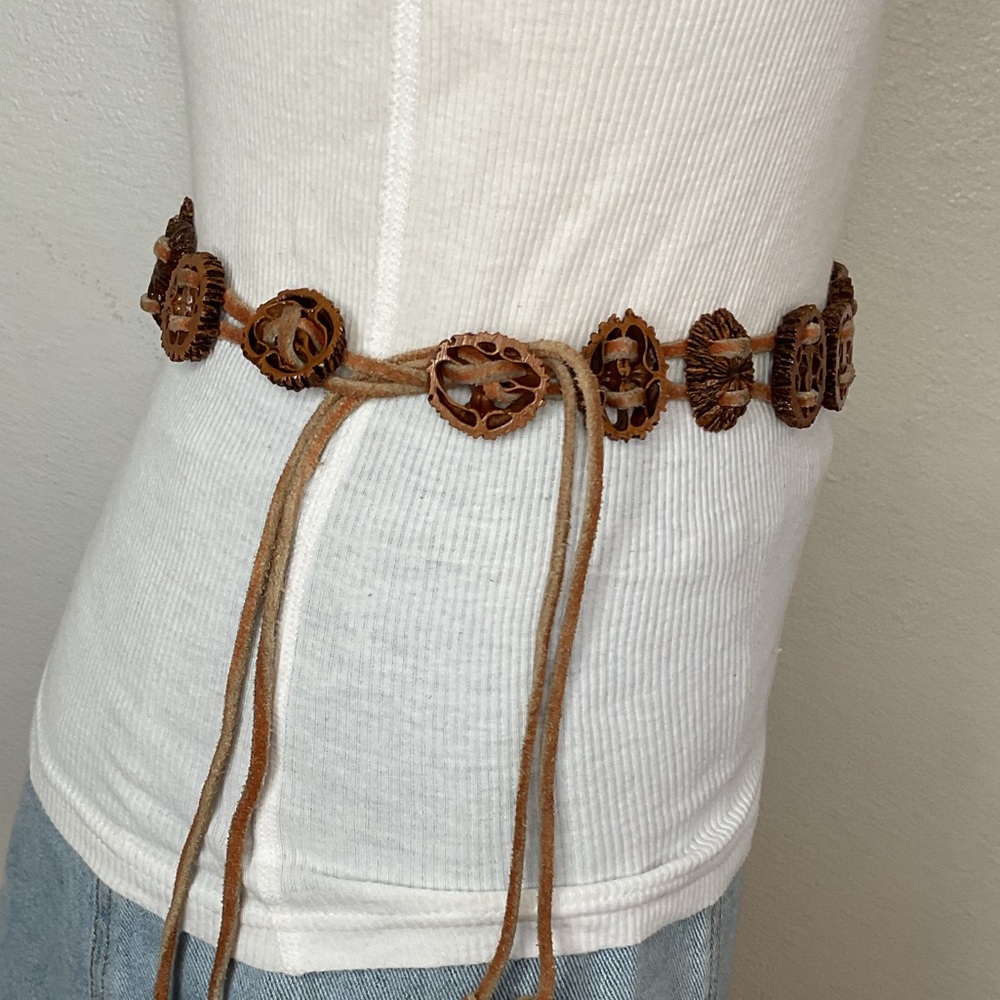 VTG 60S Woodstock Walnut Shell Adjustable Tie Belt